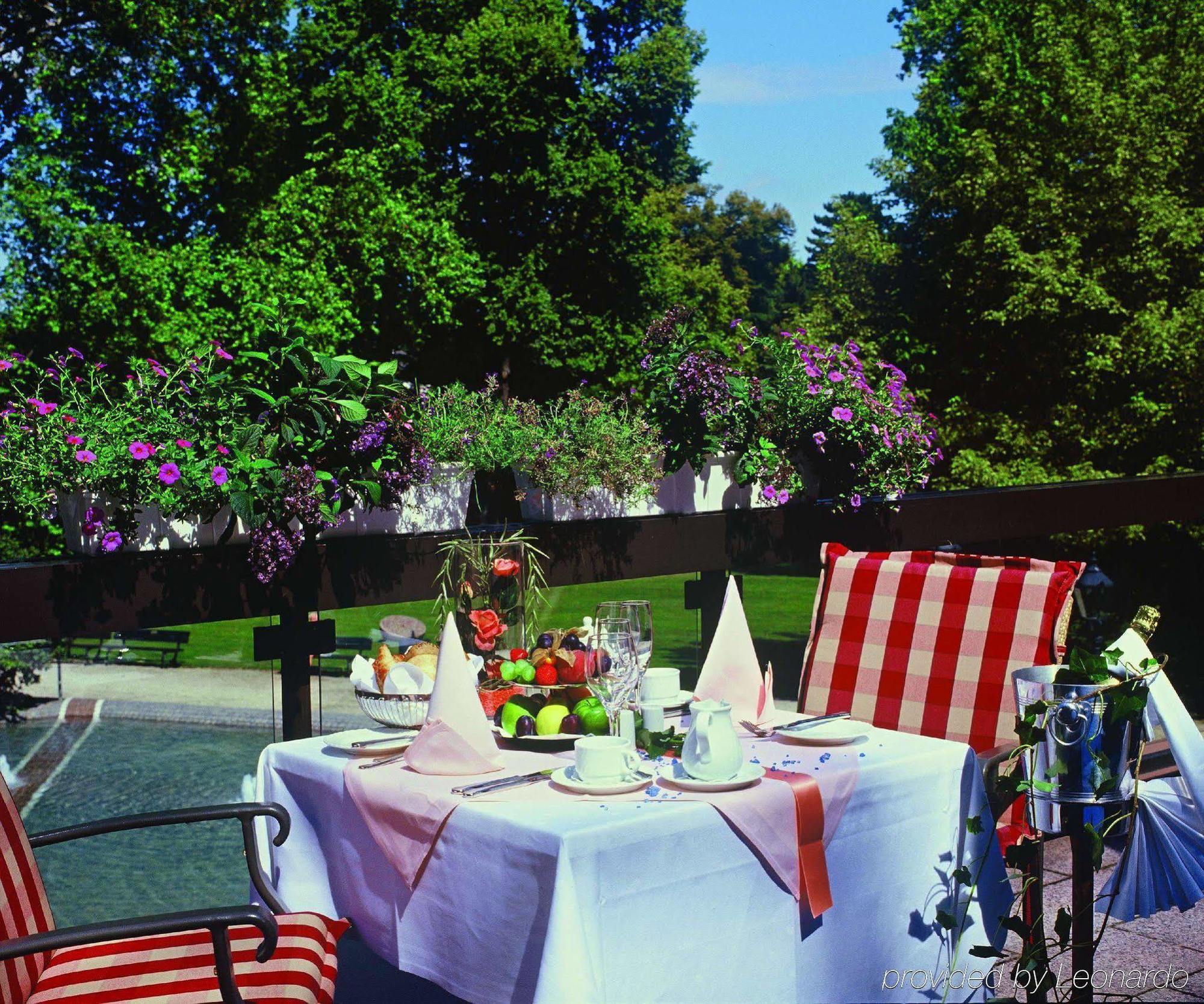 Maritim Hotel Bad Homburg Bad Homburg vor der Hoehe Restaurant photo